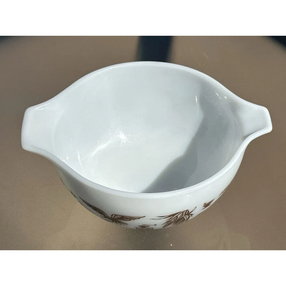Vintage Pyrex Mixing Bowl #441 Early American Cinderella 1-1/2 PT White Brown